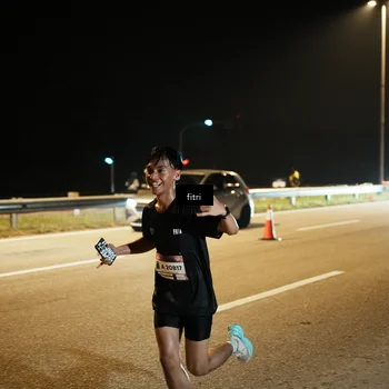Runner Photo 7493101