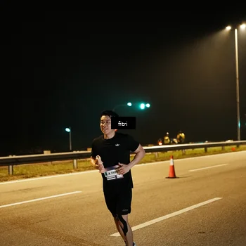 Runner Photo 7493107