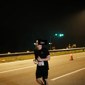 Runner Photo 7493115