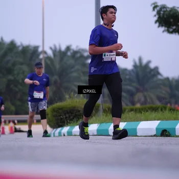 Runner Photo 7493118