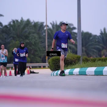 Runner Photo 7493126