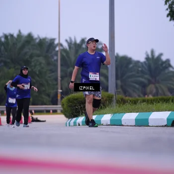 Runner Photo 7493146