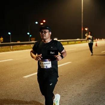 Runner Photo 7493158