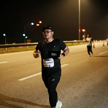Runner Photo 7493163