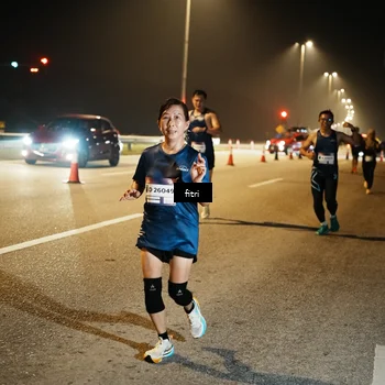 Runner Photo 7493258
