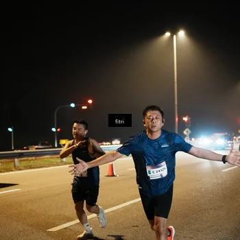 Runner Photo 7493283