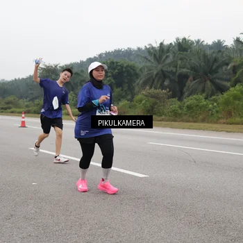 Runner Photo 7493295