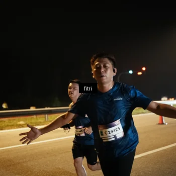 Runner Photo 7493297