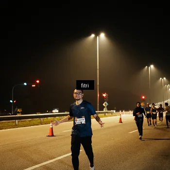 Runner Photo 7493311