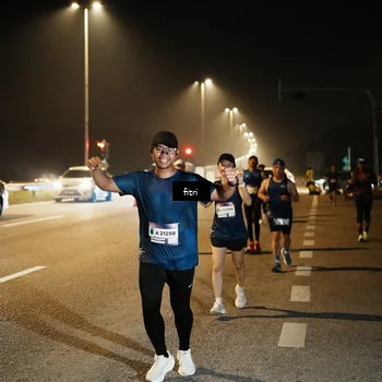 Runner Photo 7493341