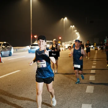 Runner Photo 7493343