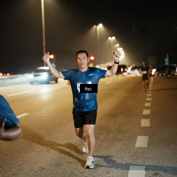 Runner Photo 7493354