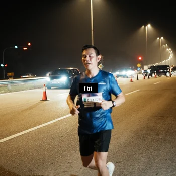 Runner Photo 7493358