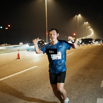Runner Photo 7493359