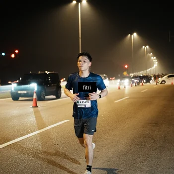 Runner Photo 7493362