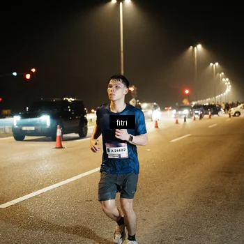 Runner Photo 7493366