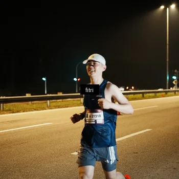 Runner Photo 7493376