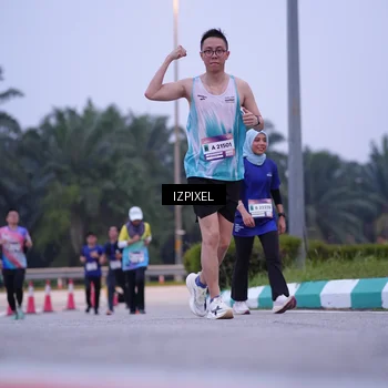 Runner Photo 7493378