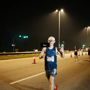 Runner Photo 7493389