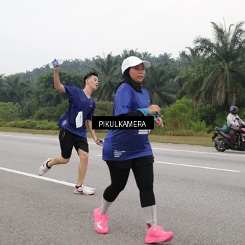 Runner Photo 7493401