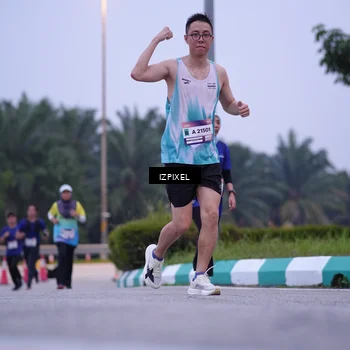 Runner Photo 7493408