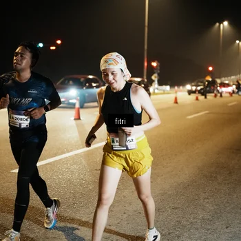 Runner Photo 7493411