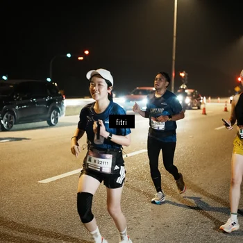 Runner Photo 7493414