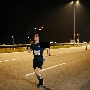 Runner Photo 7493434