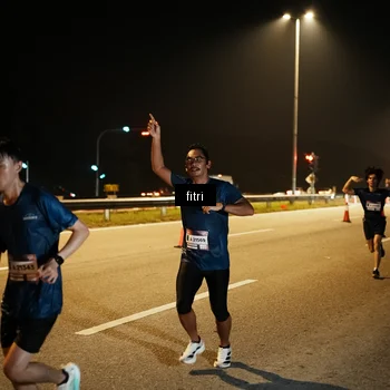 Runner Photo 7493444