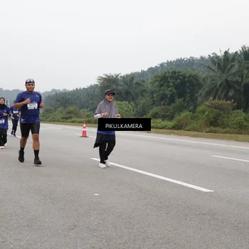Runner Photo 7493445