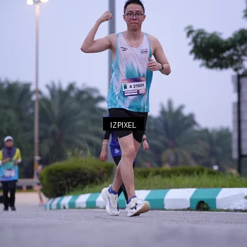 Runner Photo 7493446