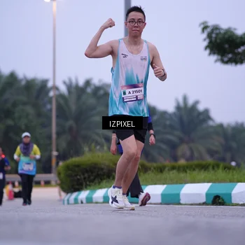 Runner Photo 7493447