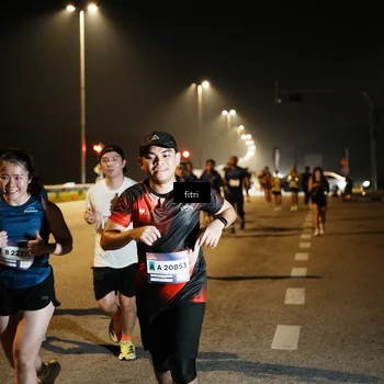 Runner Photo 7493453