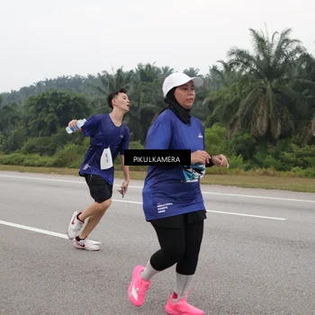 Runner Photo 7493478
