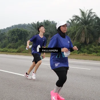 Runner Photo 7493493