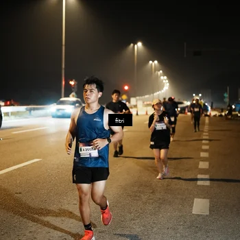 Runner Photo 7493511