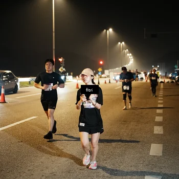 Runner Photo 7493513