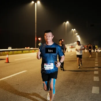 Runner Photo 7493555