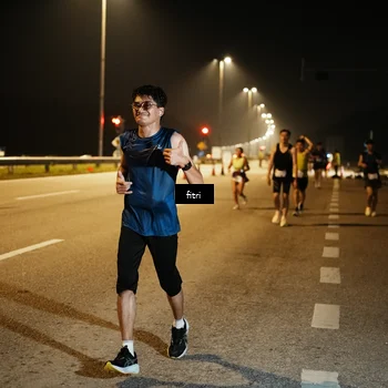 Runner Photo 7493562