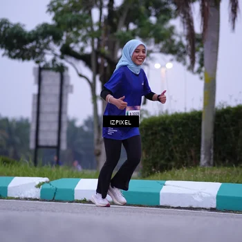 Runner Photo 7493568