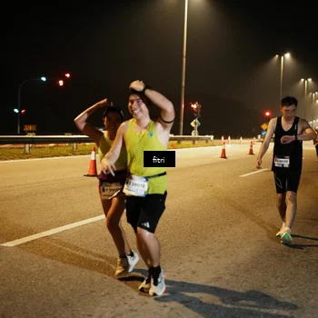 Runner Photo 7493574