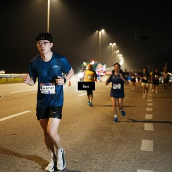 Runner Photo 7493598