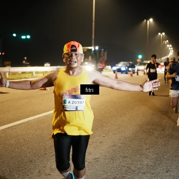 Runner Photo 7493606