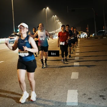 Runner Photo 7493618