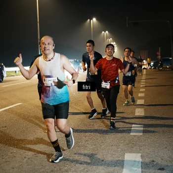Runner Photo 7493622