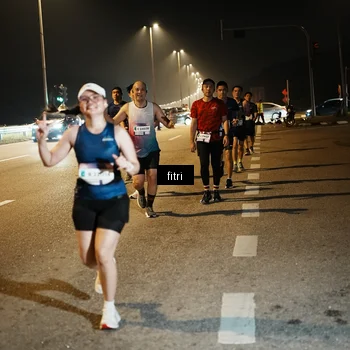 Runner Photo 7493623