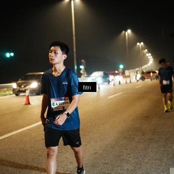 Runner Photo 7493625