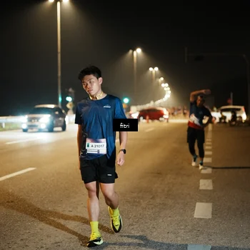 Runner Photo 7493638