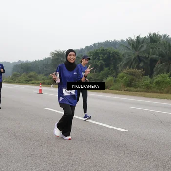 Runner Photo 7493651