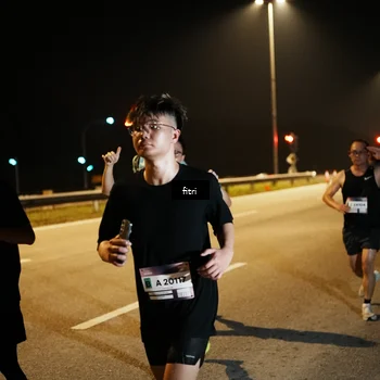 Runner Photo 7493656